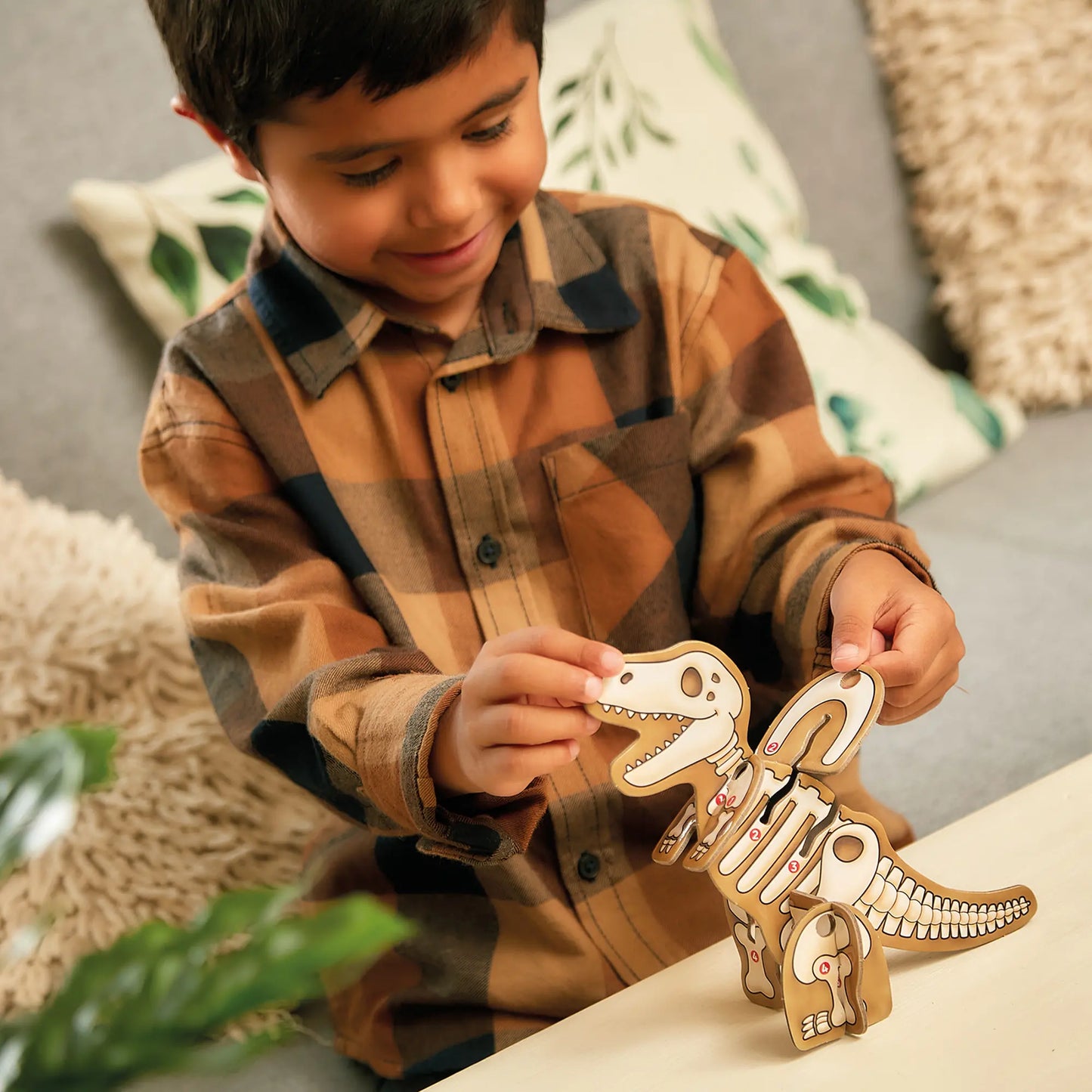 Orchard Toys Dinosaur Dig Game 9