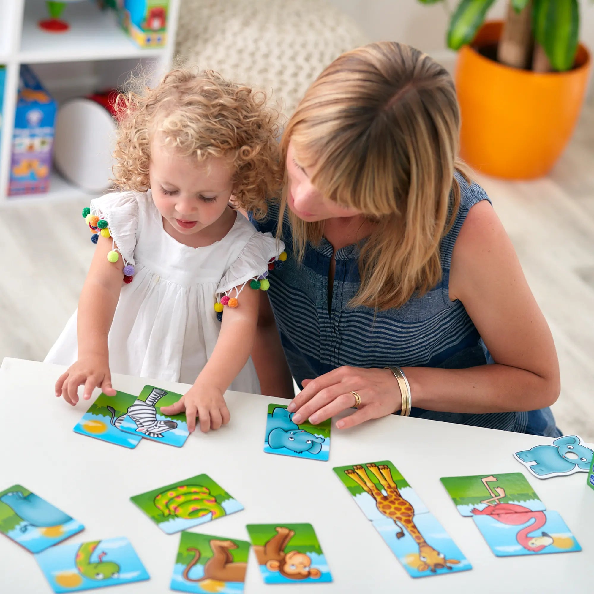 Orchard Toys Jungle Heads & Tails Game 4