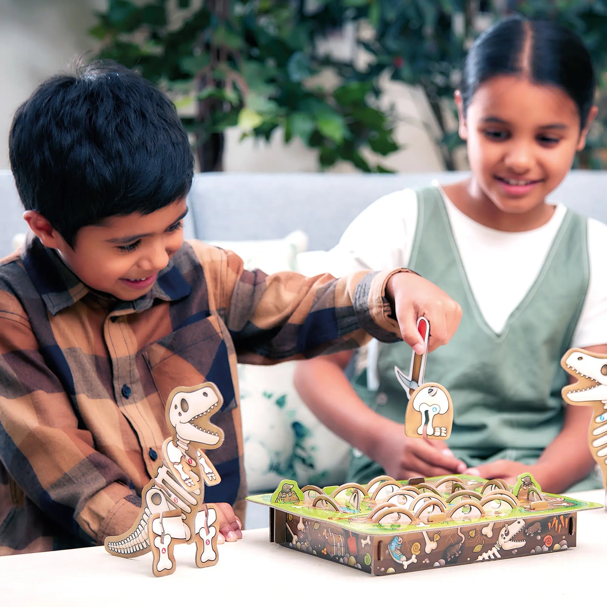 Orchard Toys Dinosaur Dig Game 4
