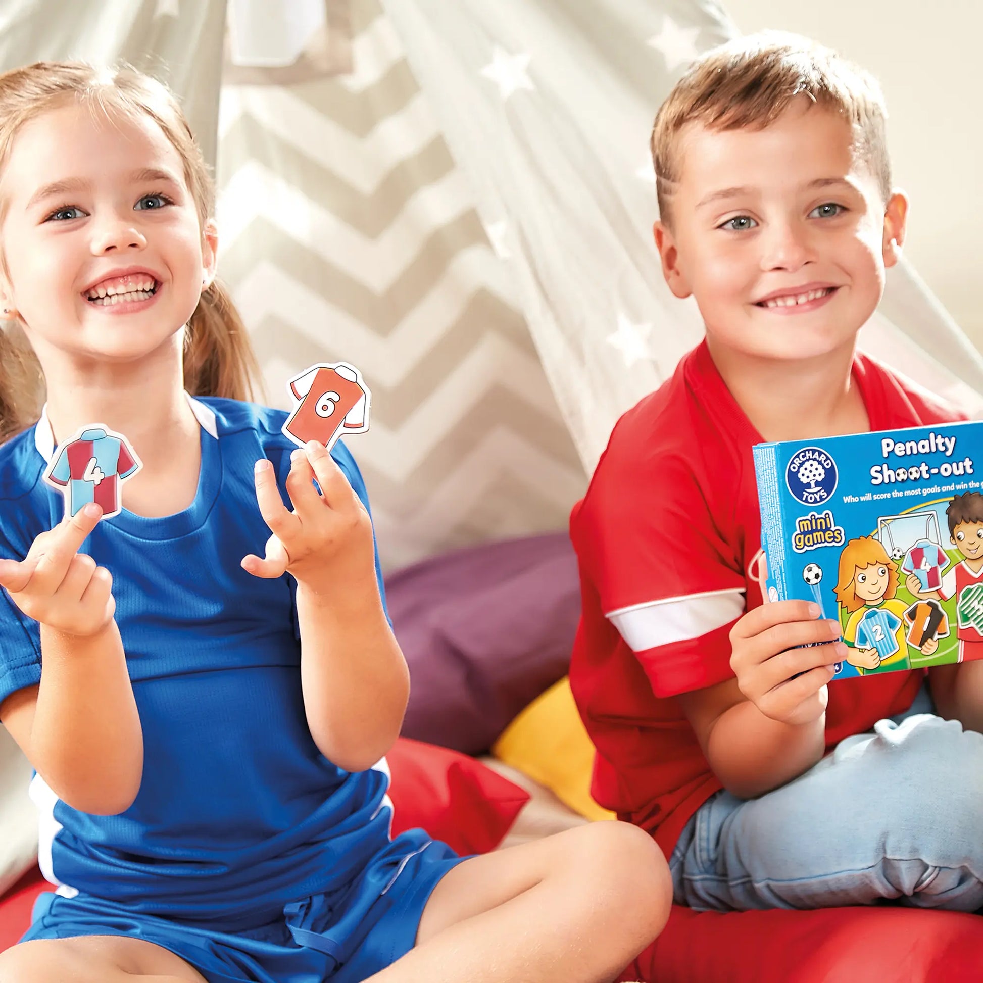 Orchard Toys Penalty Shoot Out Mini Game 5