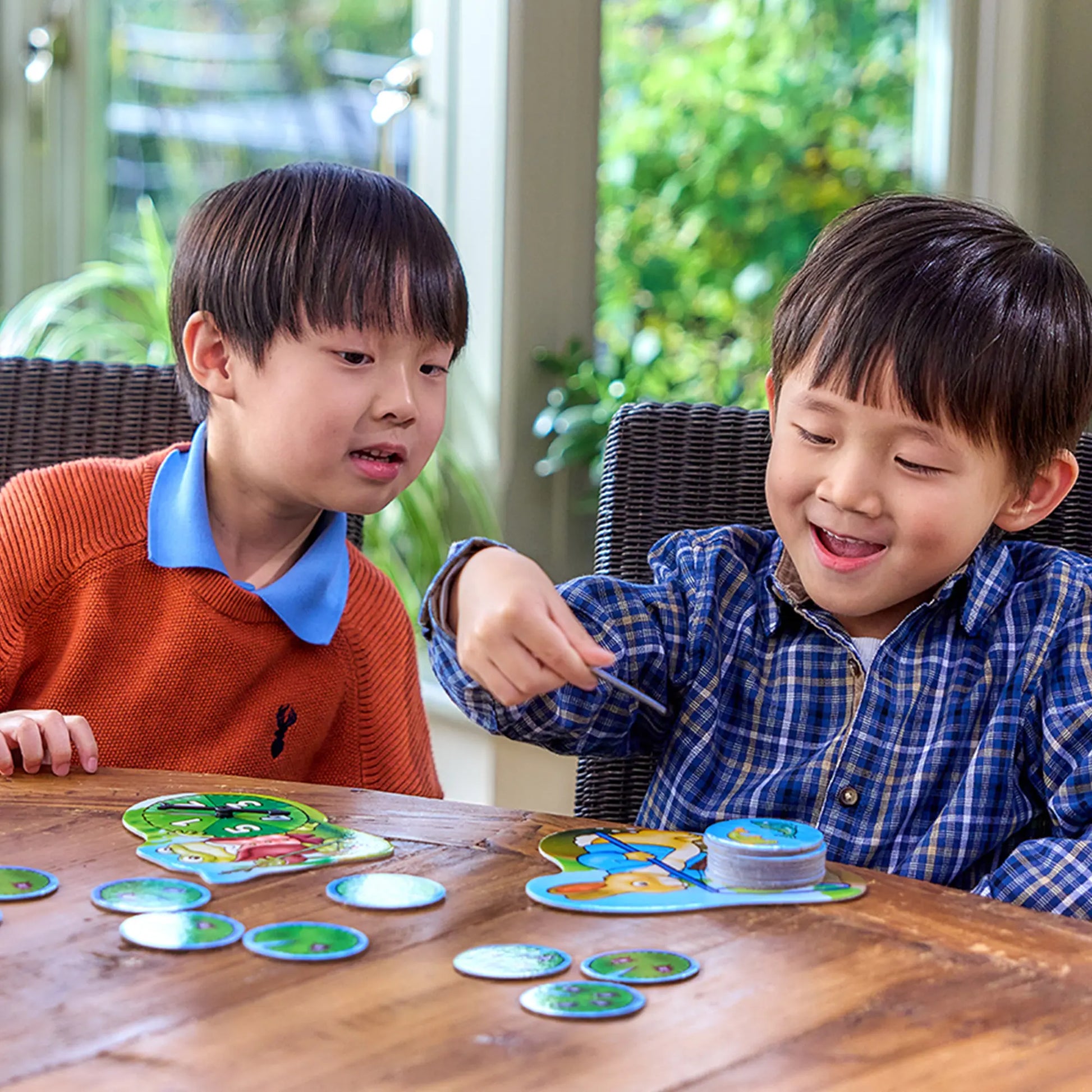Orchard Toys Peter Rabbit™ Fish and Count Game 1